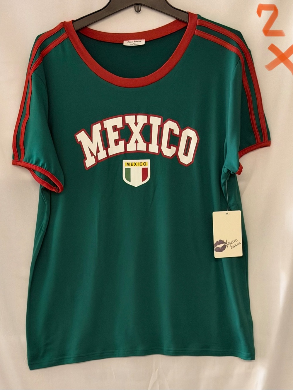 Free Kisses Green Mexico Graphic Tee with Red Trim